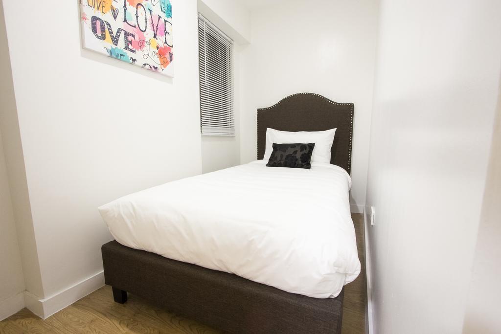 Oasis Regency @ Fort Victoria Bgc Taguig Extérieur photo