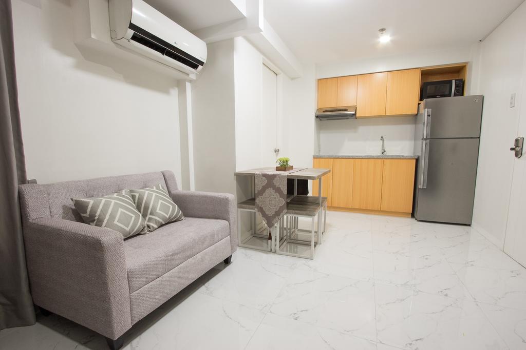 Oasis Regency @ Fort Victoria Bgc Taguig Extérieur photo