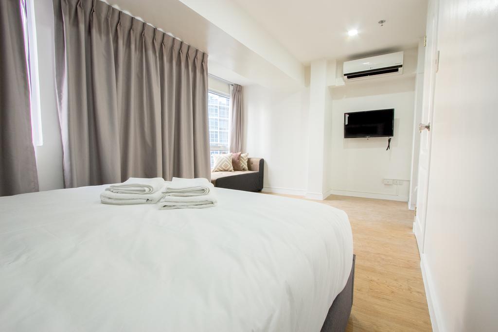 Oasis Regency @ Fort Victoria Bgc Taguig Extérieur photo