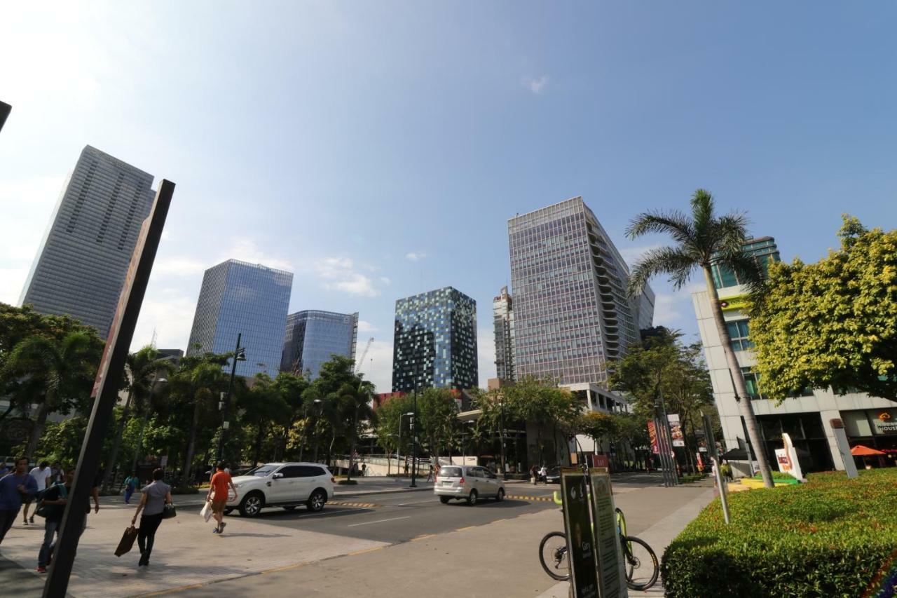 Oasis Regency @ Fort Victoria Bgc Taguig Extérieur photo